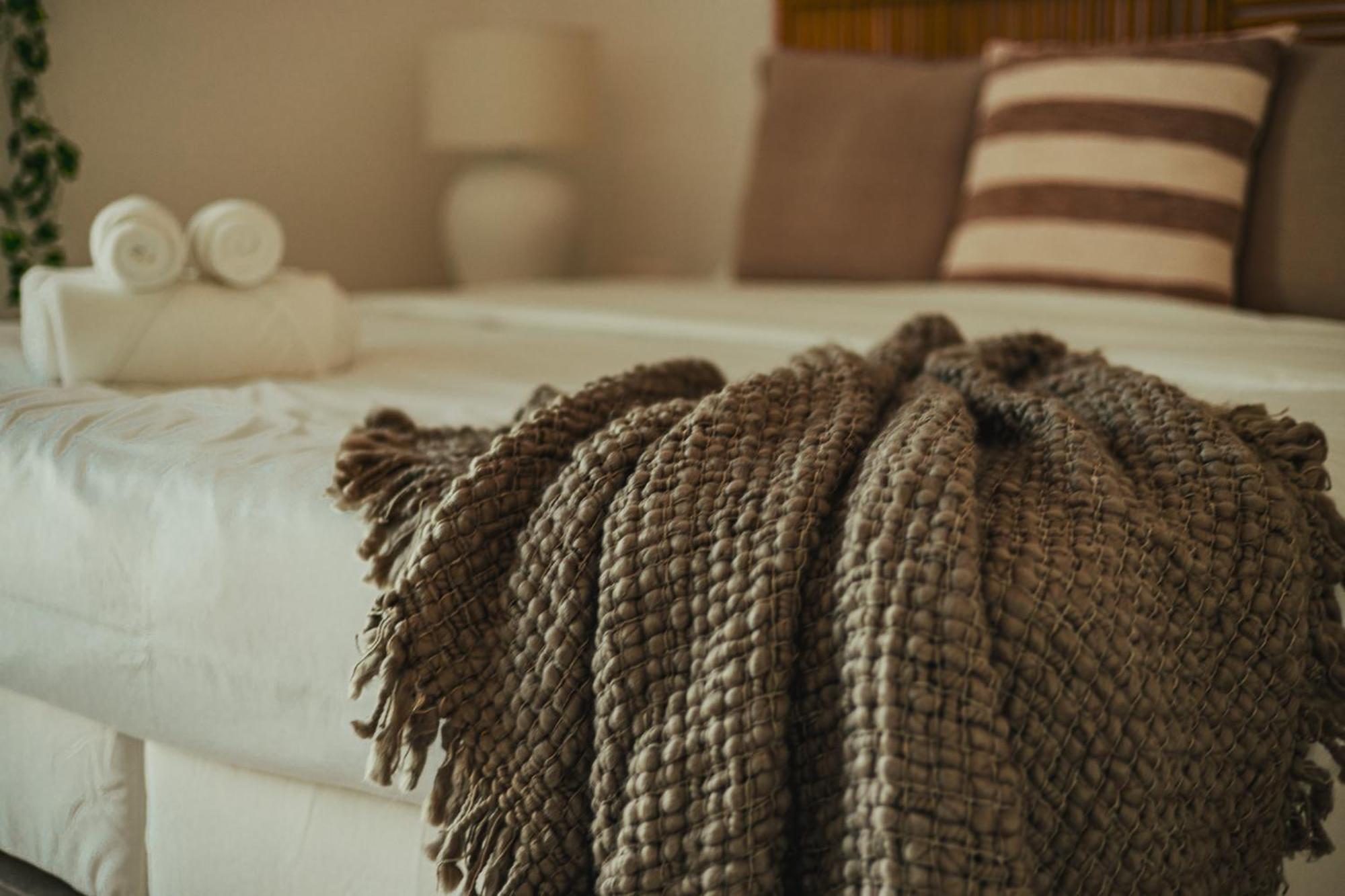 Voyage'S Stylish 1Br At Waters Edge Daire Abu Dabi Dış mekan fotoğraf